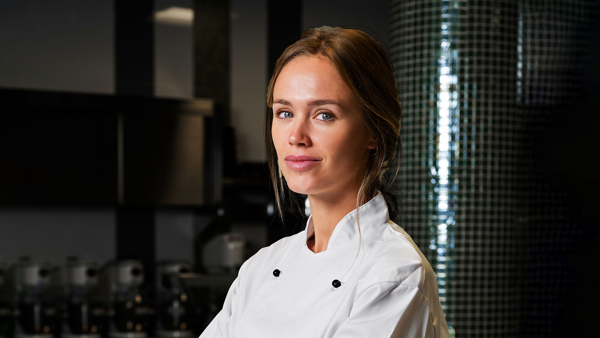 مانیا پیروز